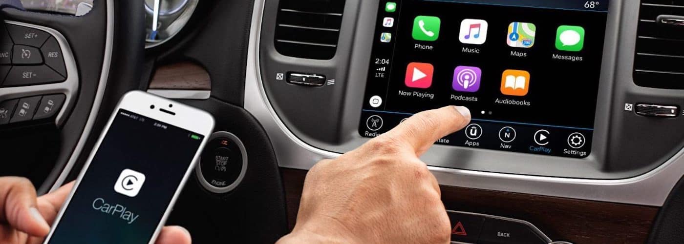 Chrysler-Apple-CarPlay-Setup.jpg